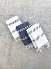 Load image into Gallery viewer, Shebelle Hand Towel