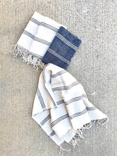 Load image into Gallery viewer, Shebelle Hand Towel